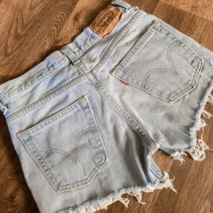 Levi’s Vintage Light-wash Cut Off Jean Shorts